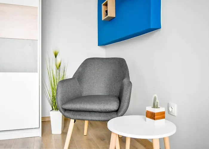 1 - 2br - 180 Views - Balcony - Amenities