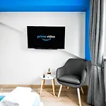 1 - 2br - 180 Views - Balcony - Amenities
