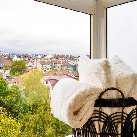180 Panoramic Views Fully Equipped For 6 Acs Apartment *