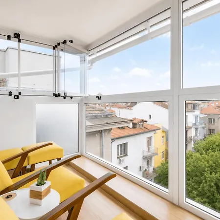 1 - 2br - 180 Views - Balcony - Amenities Apartment *