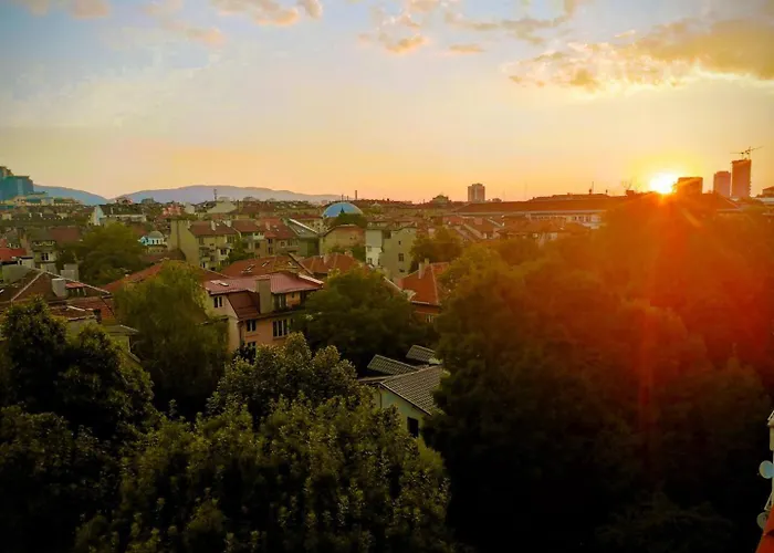 1 - 2br - 180 Views - Balcony - Amenities *