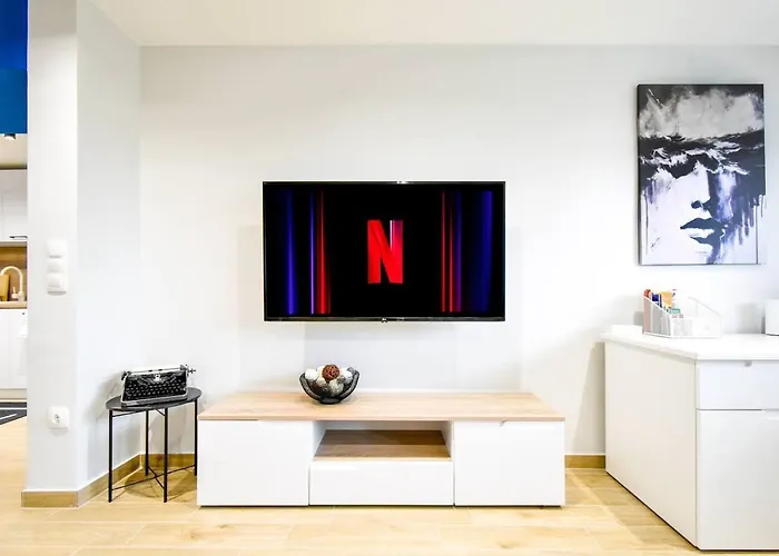 1 - 2br - 180 Views - Balcony - Amenities Apartment *