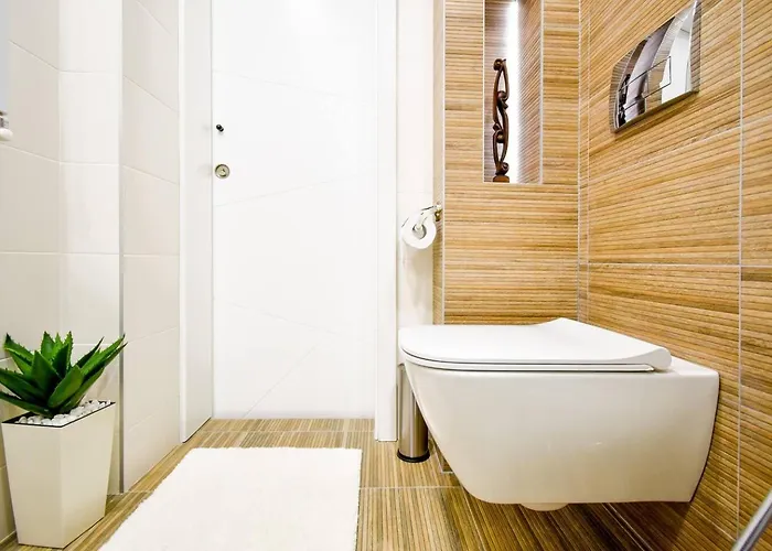 1 - 2br - 180 Views - Balcony - Amenities Appartamento